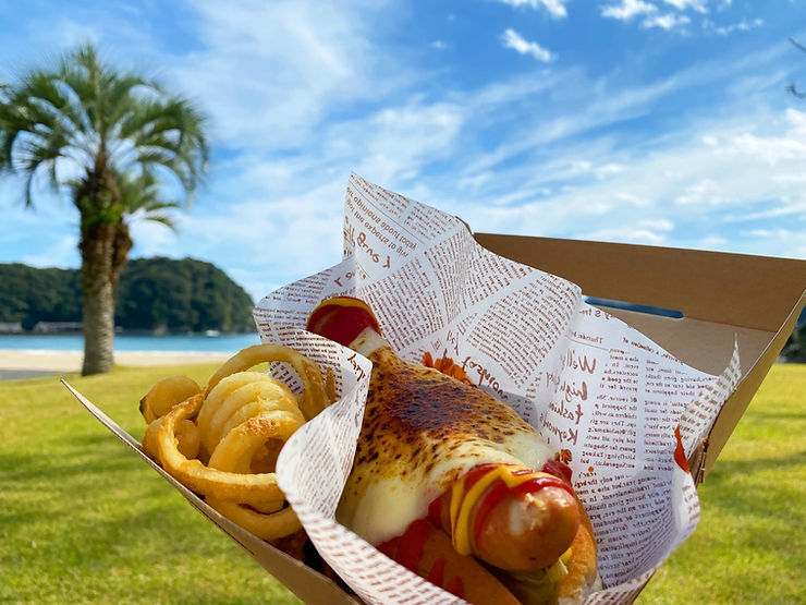 須美江海水浴場に構えるホットドッグ屋さん“SUMIE DOG” - WeeeeKS