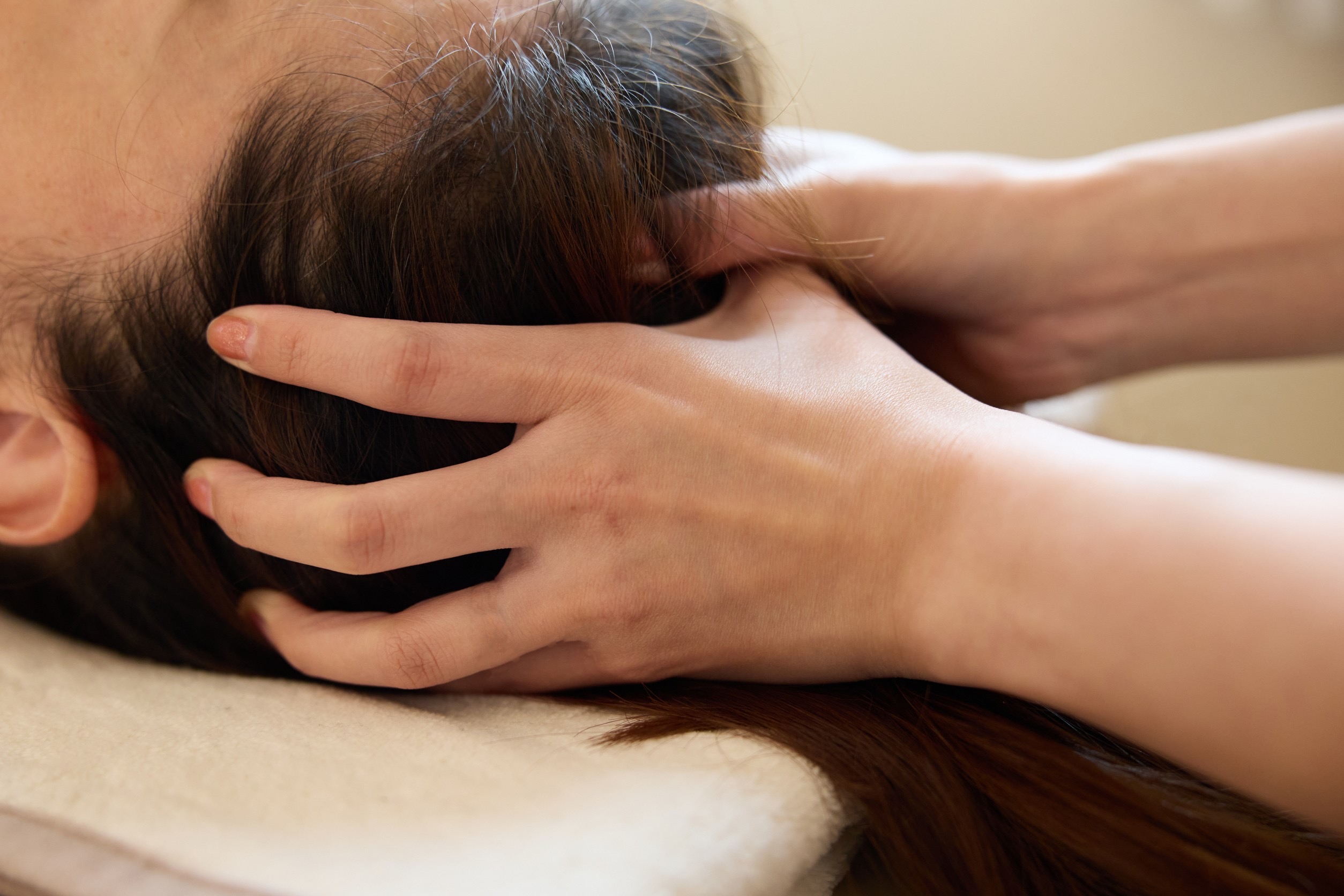 ドライヘッドスパ　施術の様子