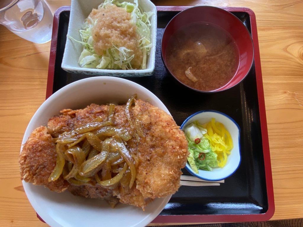 カレーかつ丼