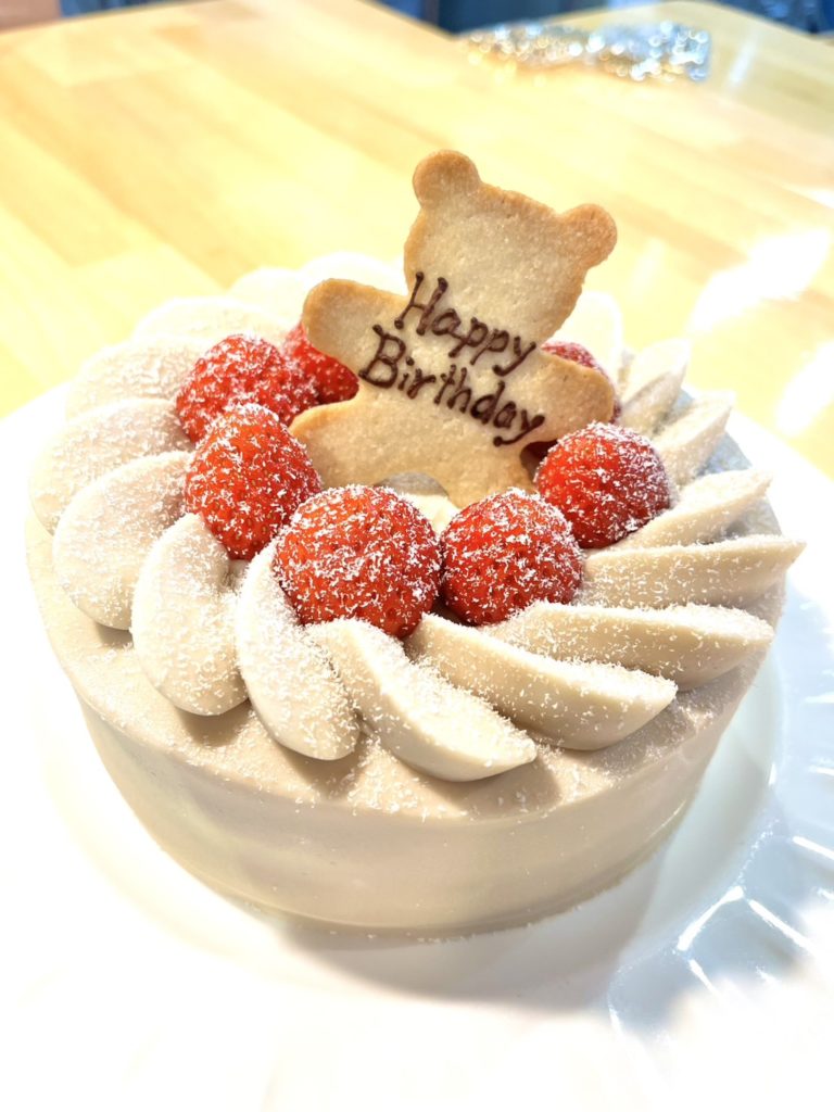 完全予約制のホールケーキ