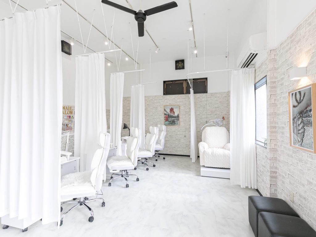 プライバシーを尊重した施術スペース