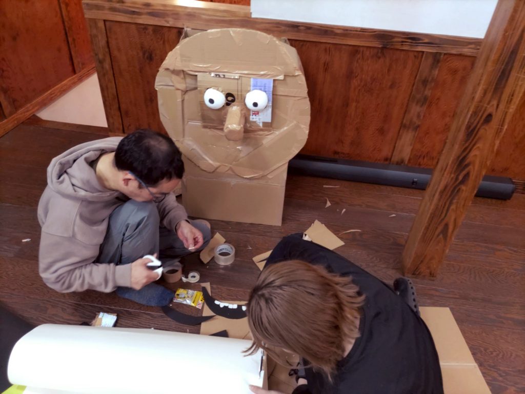 どナッツくん製作中