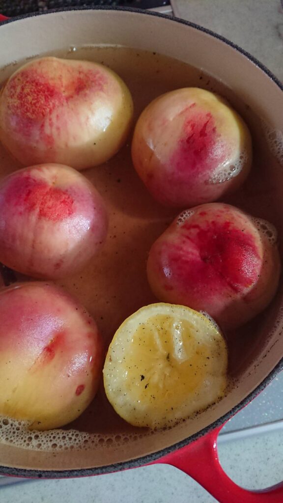 山梨県さんのフルーツを使用