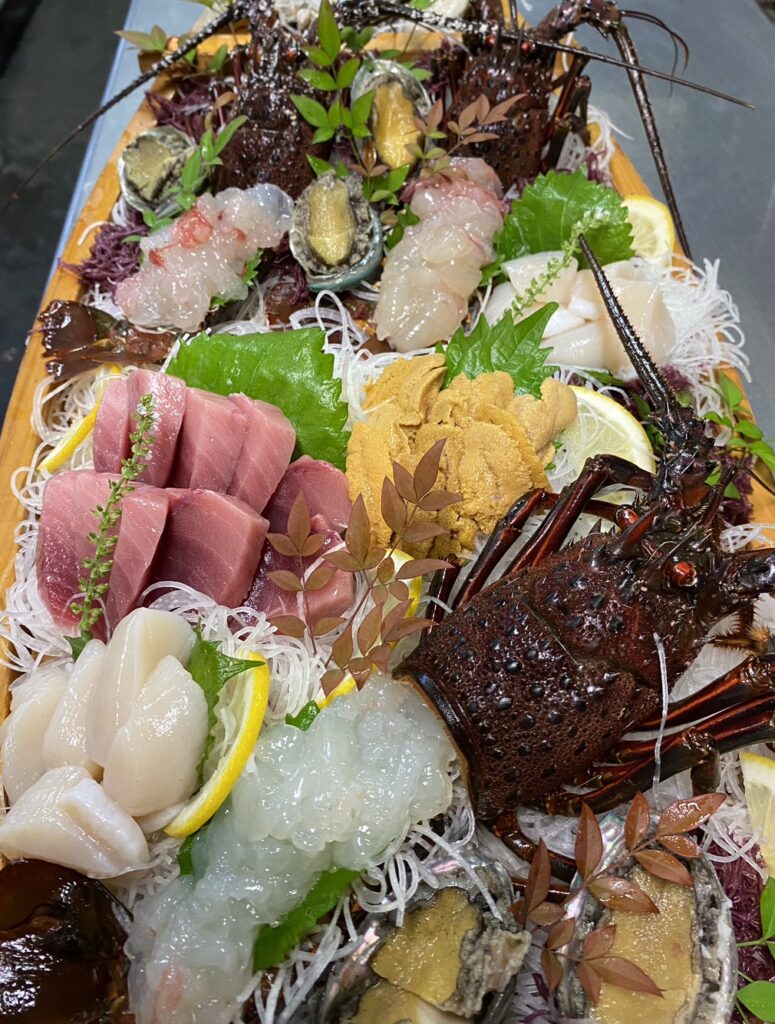 見た目が華やかな船盛り