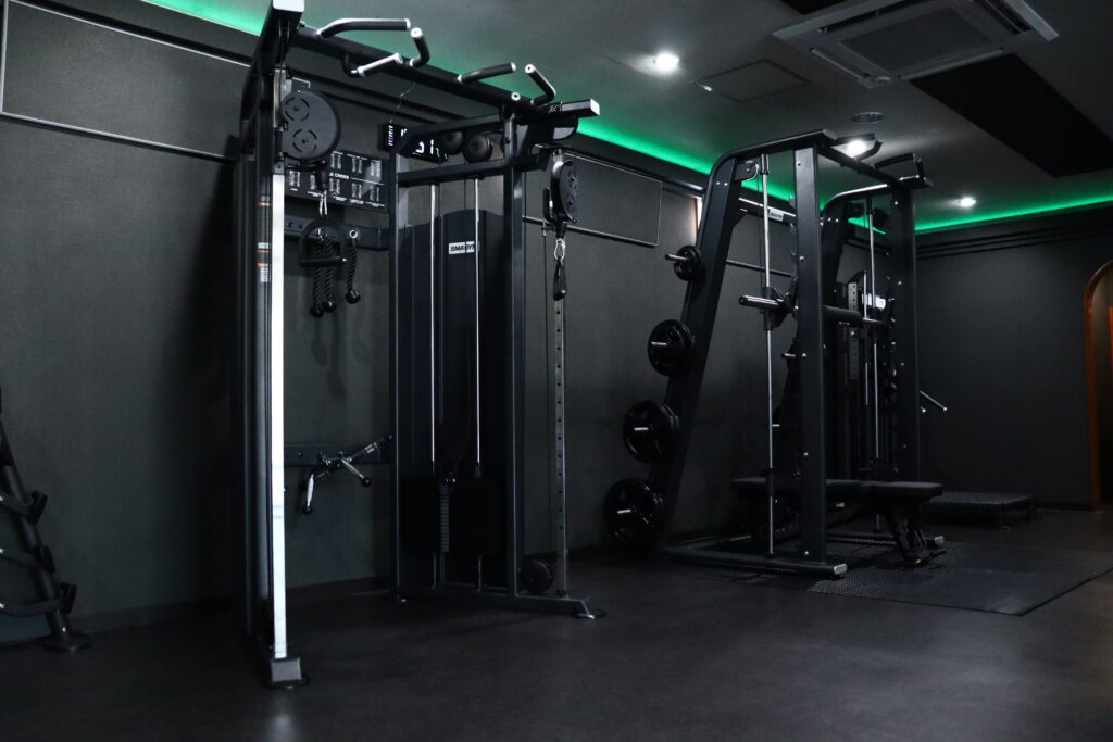 予約不要の見学とWeb入会で、スマートにジムデビューできる24時間スポーツジム【スマジム 南島原店】