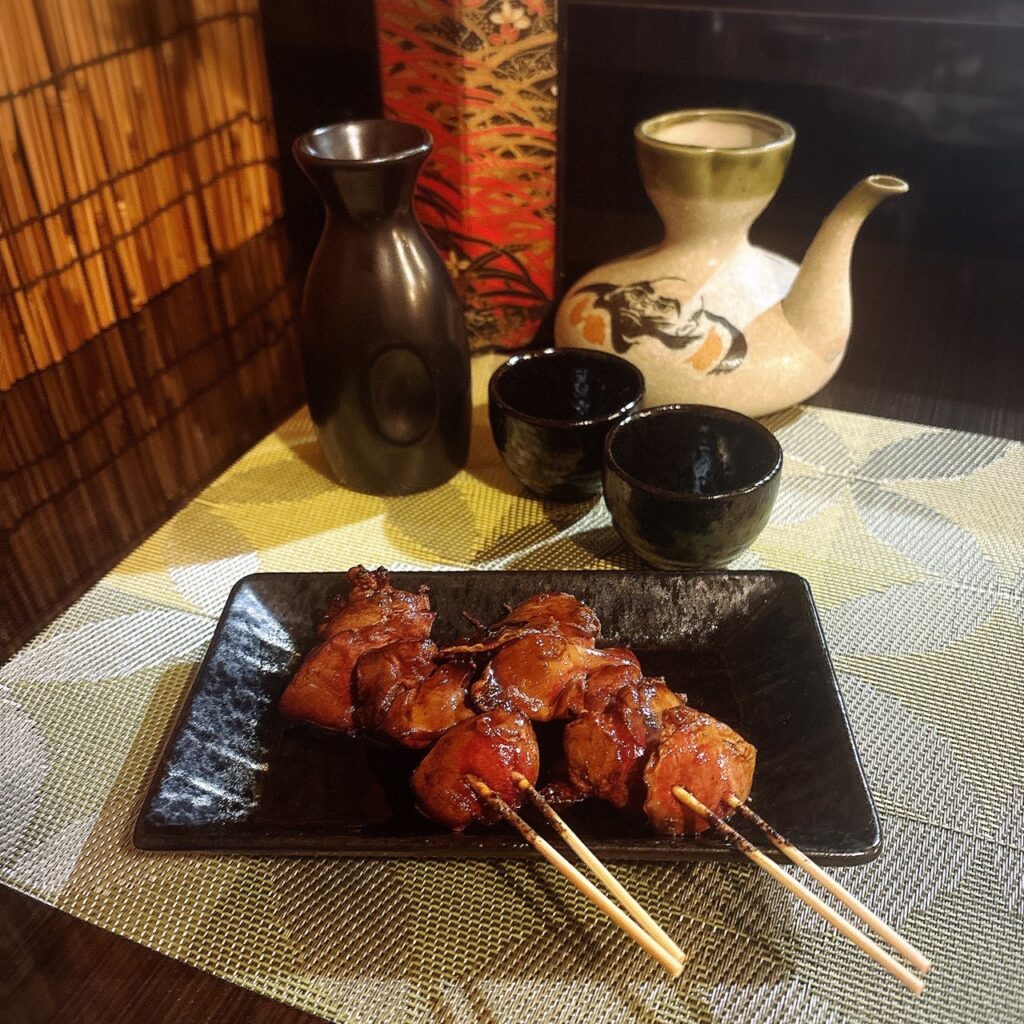 焼き鳥居酒屋 楽家盛の定番モモ