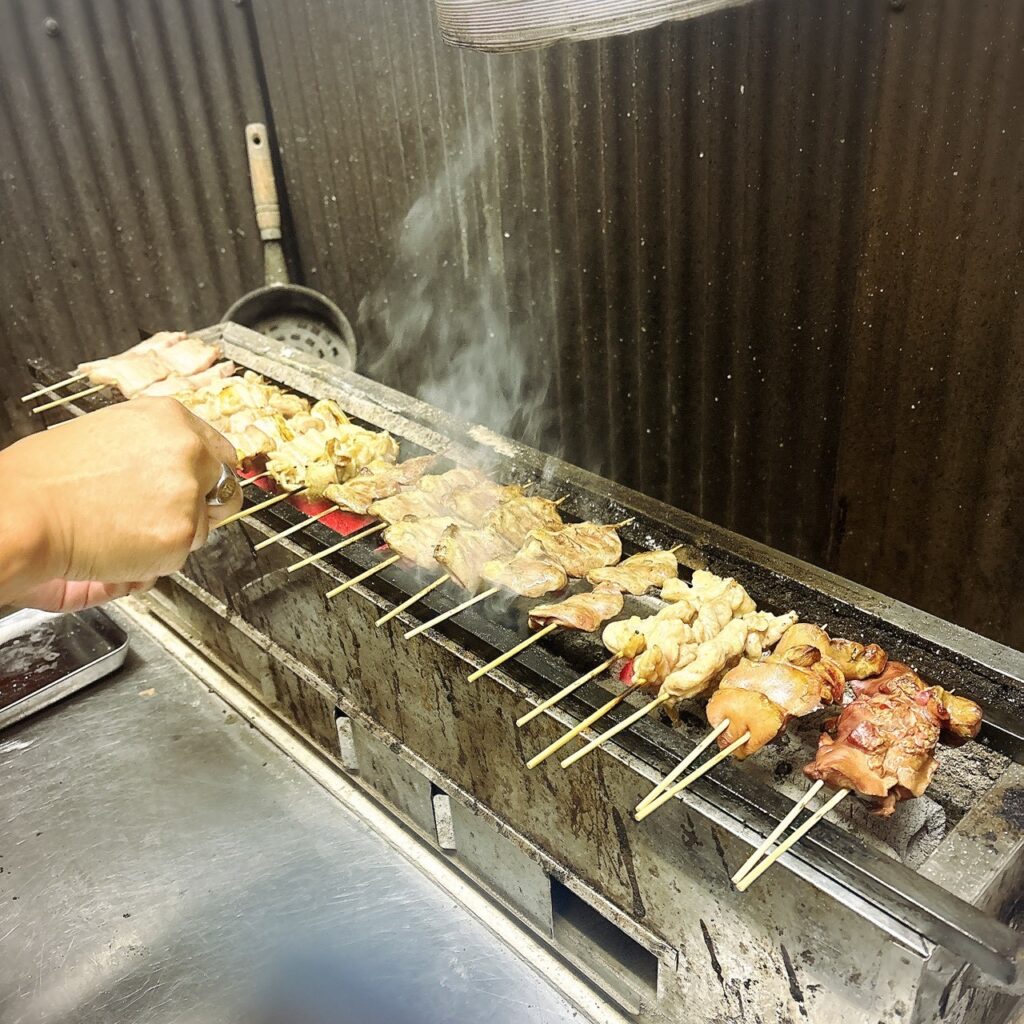 「備長炭」の炎を使う焼き鳥居酒屋 楽家盛